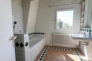Chices Haus in bester Aussichtslage – Die vollständige Adresse der Immobilie erhältst du vom Anbieter., 72766 Reutlingen-Mitte, Reutlingen – Vorschaubild 9
