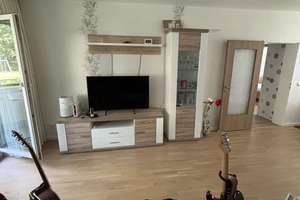Wohnen mit Charakter: Wohnung in der Schneidhainer Straße