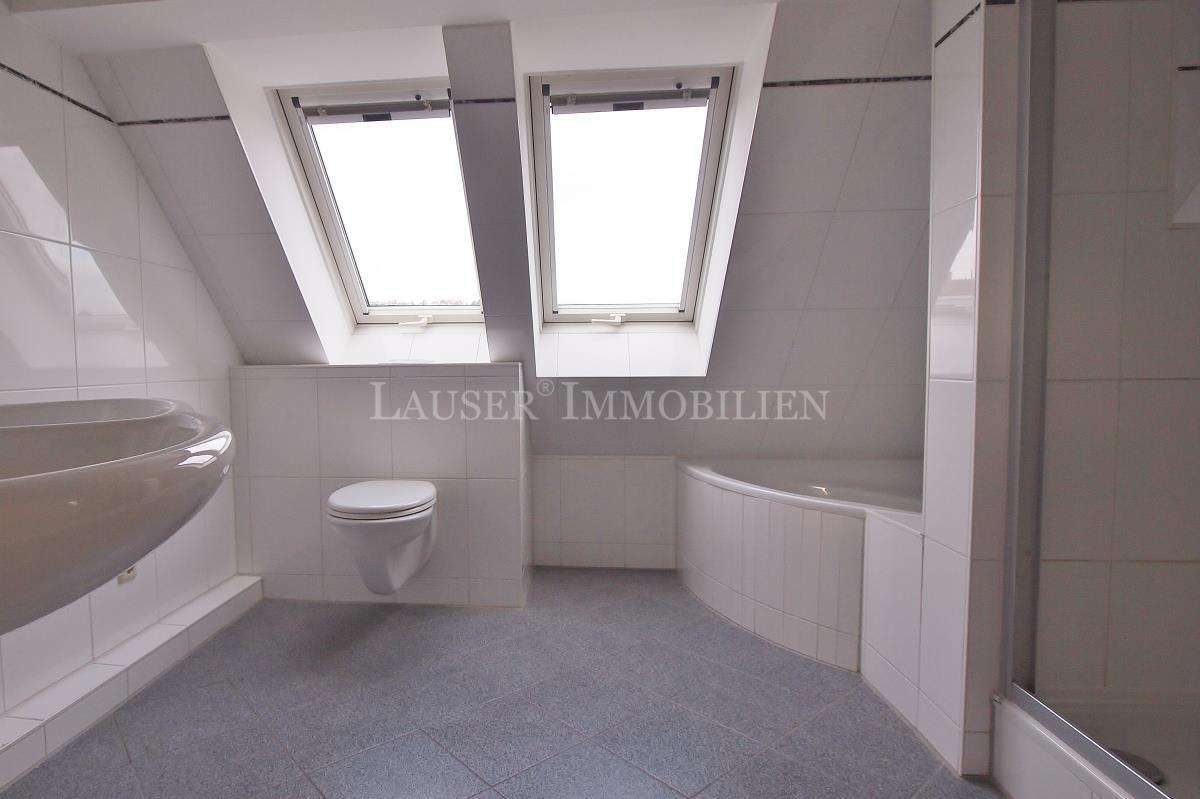 Attraktive 3-Zimmer Maisonette mit Balkon im Stuttgarter Westen - Photo 2