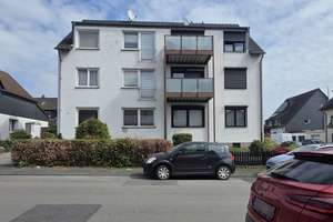 Einziehen & Wohlfühlen: Dachgeschosswohnung mit Balkon! – 45473 Altstadt II, Mülheim an der Ruhr – Vorschaubild 2