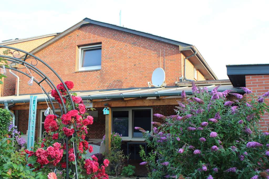 Immobilie in Westerdeichstrich - Nordsee-Charme im Kleinformat – Individuelles Doppelhaus mit zwei Einheiten - Bild 2