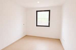 Erstbezug nach Kernsanierung – moderne 102 m² Souterrainwohnung mit Fußbodenheizung & Kachelofen – 67069 Pfingstweide, Ludwigshafen am Rhein – Vorschaubild 4