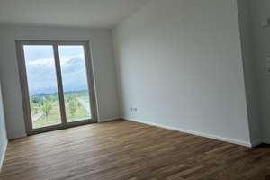 ERSTBEZUG 2026 | 2,5 Zi. | 66 m² | 1. Reihe BUGA-Park SPINELLI | Balkon | EBK inkl. | TG | KfW 40 – Leonie-Ossowski-Promenade 25, 68309 Käfertal, Mannheim – Vorschaubild 4
