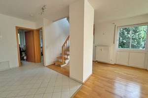 3-Zi.-Maisonettewohnung mit Terrasse in Waldtrudering auf 2 Ebenen – Die vollständige Adresse der Immobilie erhältst du vom Anbieter., 81827 Waldtrudering, München – Vorschaubild 12