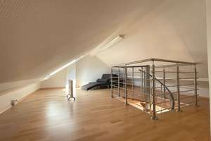 Attraktive Doppelhaushälfte in Stuttgart-Schönberg in absolut ruhiger Lage – Die vollständige Adresse der Immobilie erhältst du vom Anbieter., 70599 Schönberg, Stuttgart – Vorschaubild 12