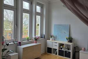 Urban wohnen in Toplage: 2,5 -Zimmer-Altbau mit Balkon nahe Bahnhof Solingen