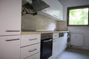 Modernisierte 2-Raum-Wohnung mit Balkon und Einbauküche in Berlin Kudamm – Zähringer Str 28a, 10707 Wilmersdorf, Berlin – Vorschaubild 4