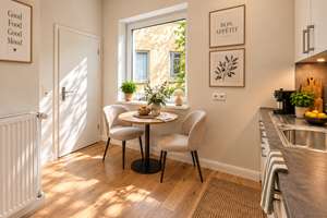 Altbaucharme & Citynähe: Hochwertig renovierte 2-Zimmer-Wohnung mit Balkon – courtagefrei – 20535 Hamm, Hamburg – Vorschaubild 14