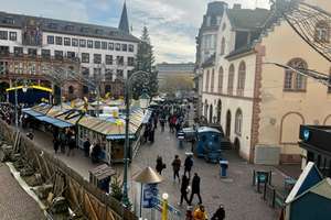 Ein vollkommener Altbautraum mit Ausblick/ Balkon auf den Marktplatz! – Marktstraße 9, 65183 Mitte, Wiesbaden – Vorschaubild 16