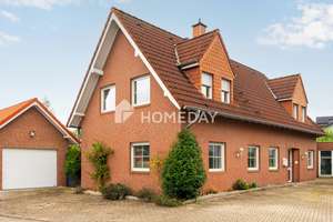 Sofort bezugsfreies MFH mit 2 Wohneinheiten, Garten, Garage, EBK und Terrasse in beliebter Lage – Die vollständige Adresse der Immobilie erhältst du vom Anbieter., 41812 Erkelenz – Vorschaubild 1