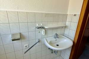 Helle 2-Zimmer-Wohnung mit großem Balkon in Düsseldorf-Lierenfeld – Gleiwitzer Straße 9, 40231 Eller, Düsseldorf – Vorschaubild 12
