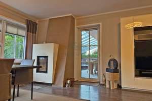 Ruhig gelegenes Einfamilienhaus mit Terrasse, Garage und Carport in Altötting – Hüttenberger Weg 20, 84503 Altötting – Vorschaubild 4