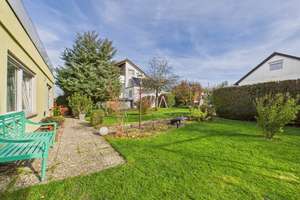 Haus mit Garten, zwei Garagen & zwei Terrassen - 
Einzug nach Absprache möglich – Die vollständige Adresse der Immobilie erhältst du vom Anbieter., 78628 Rottweil – Vorschaubild 4