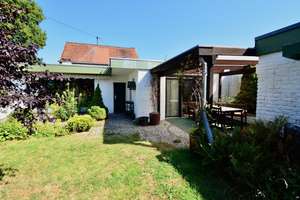 Charmantes Einfamilienhaus mit Atrium, Garage und Carport in Mönchengladbach-Rheindahlen/Genhülsen – Die vollständige Adresse der Immobilie erhältst du vom Anbieter., 41179 Rheindahlen-Land, Mönchengladbach – Vorschaubild 2
