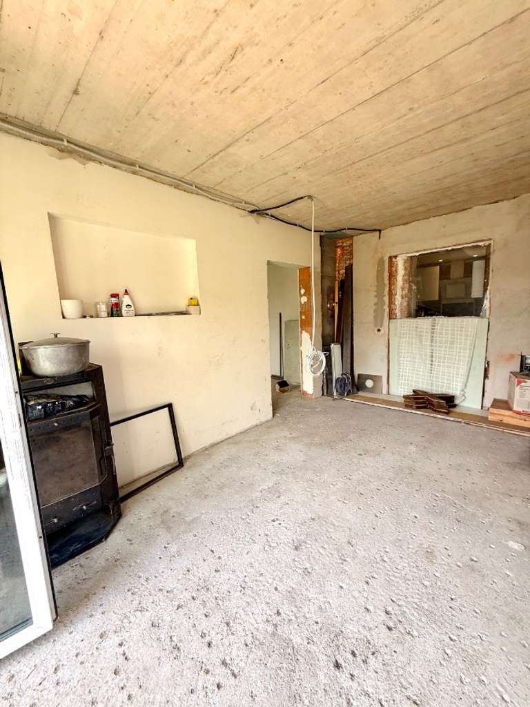 Immobilie in Surberg - Einzigartiges Anwesen mit Geschichte: Charmantes Bahnwärterhaus auf großem Grundstück - Bild 4