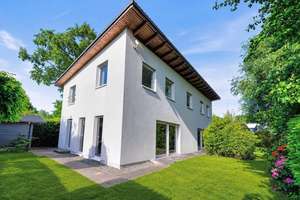 Zwischen Elbe und Natur – ein Zuhause zum Wohlfühlen – Die vollständige Adresse der Immobilie erhältst du vom Anbieter., 22609 Osdorf, Hamburg – Vorschaubild 2