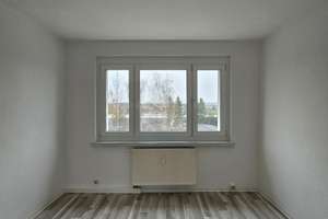 Sanierte 3-Raumwohnung mit Badewanne – Unnaer Straße 67, 4720 Döbeln – Vorschaubild 4