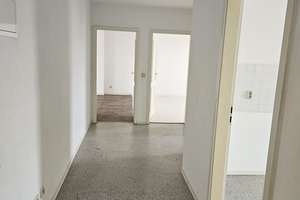 **2-Raumwohnung mit Balkon in Stadtfeld Ost** – Annastraße 30, 39108 Stadtfeld Ost, Magdeburg – Vorschaubild 5
