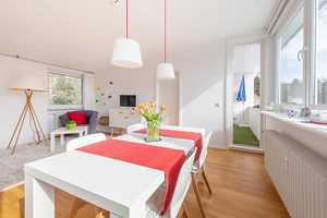 Entzückende Dachgeschoss-Wohnung mit Süd-Loggia! – Hamburg – Vorschaubild 8