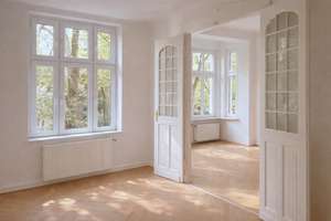 4-Zimmer-Wohnung, Zweitbezug nach Sanierung, wunderschöner Altbau, großzügige Terrasse in Flingern