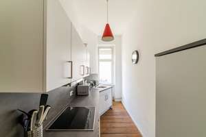 Bezugsfreie 4-Zimmer-Altbauwohnung in Top-Lage: Hohe Decken, Parkett, Stuck Balkon und vieles mehr! – Die vollständige Adresse der Immobilie erhältst du vom Anbieter., 10119 Prenzlauer Berg, Berlin – Vorschaubild 15