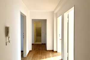 Zentral gelegene 3,5 Zimmerwohnung mit Aufzug – Pforzheim – Vorschaubild 4