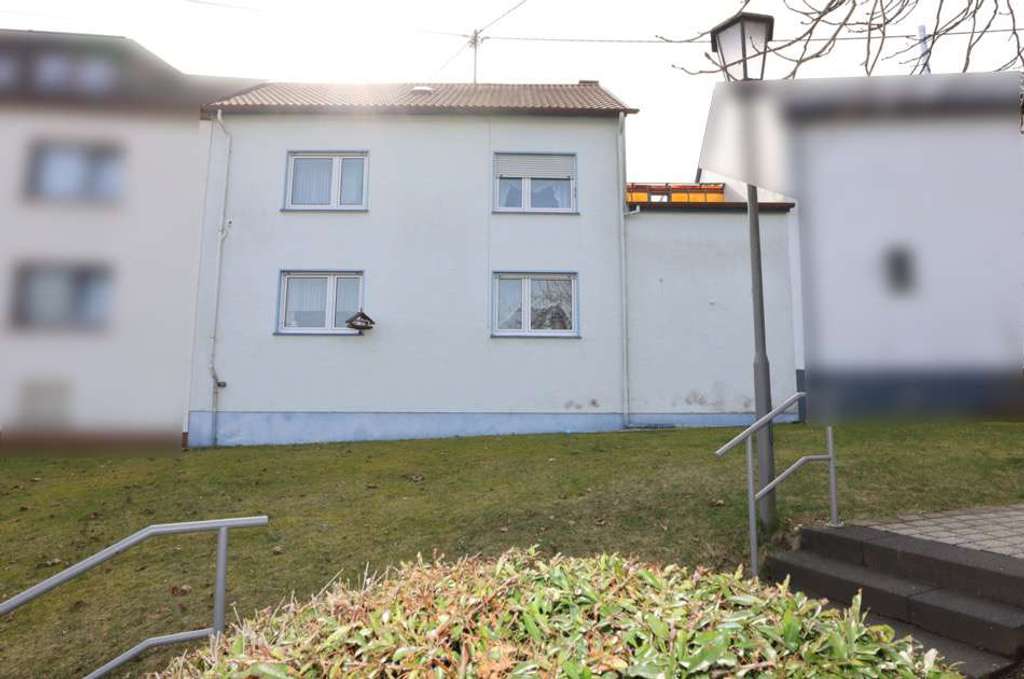 Immobilie in Üdersdorf - Gemütliches Wohnhaus (Reihenmittelhaus) mit Potenzial, Garage und Wintergarten Üdersdorf (9) - Bild 1