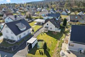 Gemütliches Zweifamilienhaus mit großem Grundstück in Detmold – Sandstraße 74, 32758 Lippe (Kreis) – Vorschaubild 2