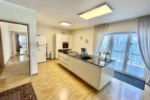 Luxuriöse Erdgeschosswohnung mit Kamin für behagliches Wohnen! – Die vollständige Adresse der Immobilie erhältst du vom Anbieter., 41169 Hardt-Mitte, Mönchengladbach – Vorschaubild 4