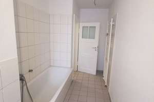 Sanierte 3-Zimmer-Wohnung mit Balkon in Erfurt-Salinenstraße – Salinenstraße 114, 99086 Ilversgehofen, Erfurt – Vorschaubild 2