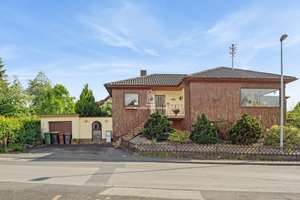 Großzügiges 1-2 Familienhaus auf über 900 m² Grundstück – Die vollständige Adresse der Immobilie erhältst du vom Anbieter., 53639 Königswinter – Vorschaubild 1