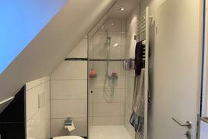 Wohnen mit Charakter: 3-Zimmer-Dachgeschosswohnung in Köln – Roonstraße 88, 50674 Neustadt/Süd, Köln – Vorschaubild 10