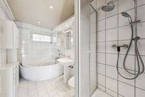 Platz für kleine Füße und große Träume! – Die vollständige Adresse der Immobilie erhältst du vom Anbieter., 12349 Buckow, Berlin – Vorschaubild 5
