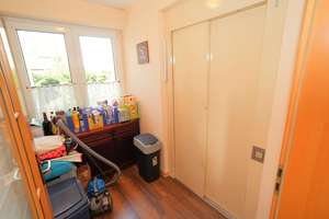 Ideal für ein zu pflegendes Familienmitglied, als Mehrgenerationen-Haus oder mit Praxis / Büro – Die vollständige Adresse der Immobilie erhältst du vom Anbieter., 47443 Hochstraß, Moers – Vorschaubild 32