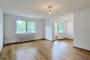 Stilvolle 2 Zimmer Wohnung mit Parkett, Balkon und Außenstellplatz in Lichterfelde – Die vollständige Adresse der Immobilie erhältst du vom Anbieter., 12203 Lichterfelde, Berlin – Vorschaubild 1