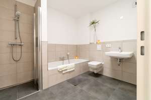 Wohnen an der Saale - Exklusive Stadtvilla mit Terrasse und Garten, Garage – Zum Böllberger Ufer 12, 6128 Gesundbrunnen, Halle (Saale) – Vorschaubild 11