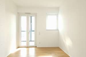 Penthouse-Highlight ohne Kompromisse: 4-Zi, EBK, Dachterrasse und Wintergarten! – Karlsbader Platz 14, 65197 Rheingauviertel / Hollerborn, Wiesbaden – Vorschaubild 3