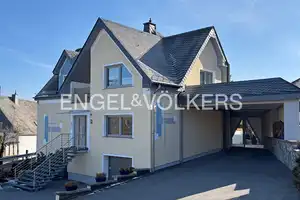 Individuelles Zweifamilienhaus mit zeitgemäßer Ausstattung und pflegeleichtem Außenbereich – Cochem-Zell (Kreis) – Vorschaubild 1