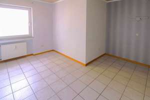 Helle 4-Zimmerwohnung mit Balkon in ruhiger Lage in Mönchengladbach-Wickrath – Die vollständige Adresse der Immobilie erhältst du vom Anbieter., 41189 Wickrath-Mitte, Mönchengladbach – Vorschaubild 5