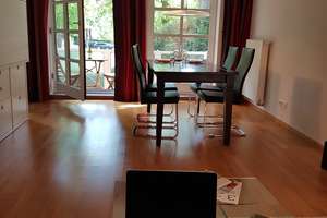 Helle, stilvoll möblierte 2-Zimmer-Wohnung im Münchner Villenviertel – direkt am Nymphenburger Kanal – Nördliche Auffahrtsallee 43, 80638 Nymphenburg, München – Vorschaubild 2
