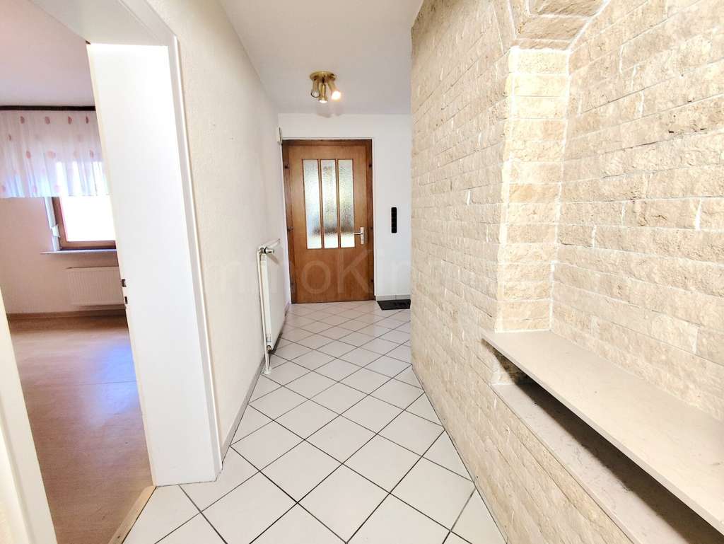 Immobilie in Breuna - EINMALIGE GELEGENHEIT! MASSIVES HAUS INKL. SCHEUNE UND VIELEM MEHR!! - Bild 2