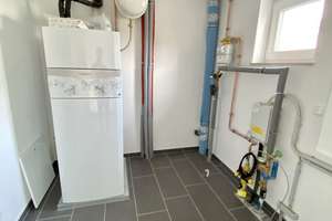 Einziehen und Wohlfühlen! Haushälfte mit Fußbodenheizung, Garage und Garten zu verkaufen! – Hallesche Straße 27, 6120 Lieskau – Vorschaubild 10
