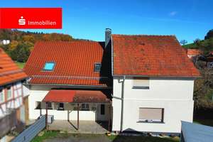 Zweifamilienhaus auf 1.154 m² - Platz und Potenzial zum einziehen oder vermieten – Die vollständige Adresse der Immobilie erhältst du vom Anbieter., 64678 Lindenfels – Vorschaubild 1