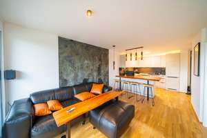 Stilvolle 2-Zimmer-Wohnung mit hochwertiger Einbauküche und Balkon – 93051 Großprüfening-Dechbetten-Königswiesen, Regensburg – Vorschaubild 1