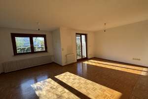 Charmante Doppelhaushälfte in beliebter Wohnlage -  Sanierung oder Neubau – Die vollständige Adresse der Immobilie erhältst du vom Anbieter., 70567 Sternhäule, Stuttgart – Vorschaubild 2