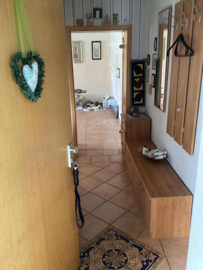 Immobilie in Schöningen - Geräumiges 6-Zimmer Haus mit Carport  in Schöningen - Bild 2