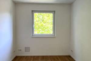 sonnig und geräumig mit Dachterrasse in Obermenzing – Dorfstraße 2, 81247 Obermenzing, München – Vorschaubild 21