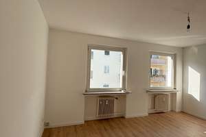 1-Zimmer Wohnung, 1. OG, modernisiert in Köln Lindenthal – Hillerstraße 55, 50931 Lindenthal (Ortsteil), Köln – Vorschaubild 1