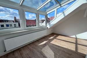 Schöne, helle 3 ZKB Dachgeschosswohnung in der Lister Meile in Hannover!