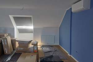 Frisch sanierte Dachgeschosswohnung mit Garage, PV-Strom & Klimaanlage - max. 6 Monate – Im Spürkergarten 6, 50374 Erftstadt – Vorschaubild 3